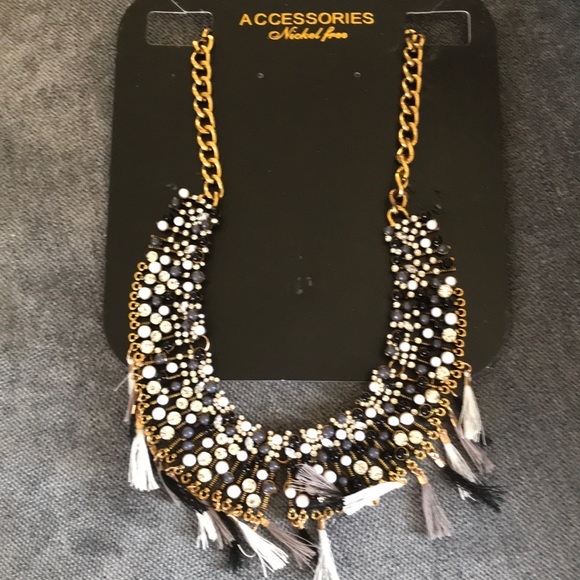 T&J Designs Jewelry - Gorgeous Statement Bob Necklace